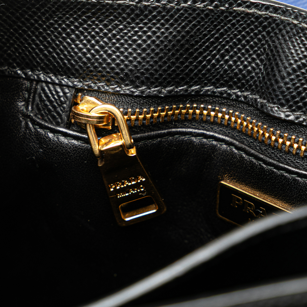 Pre-Loved Prada Bicolor Saffiano Cuir Flap Crossbody - Picture 8 of 10
